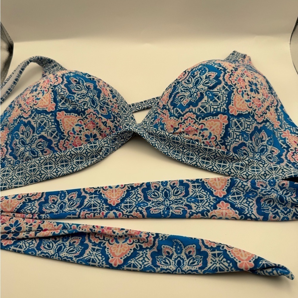 Beach Diva Womens Size 16 Bikini Top Blue Multi Wireless Lined Tie Back Floral